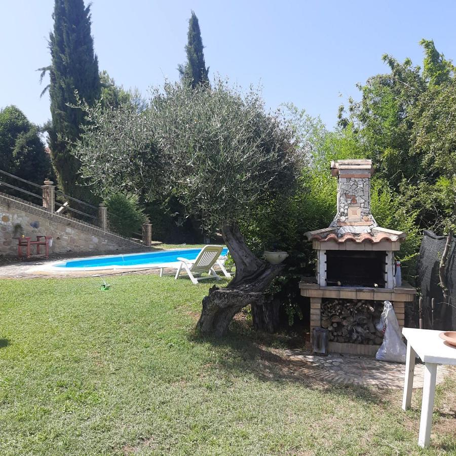 Casalustro Villa Citta Sant'Angelo Bagian luar foto